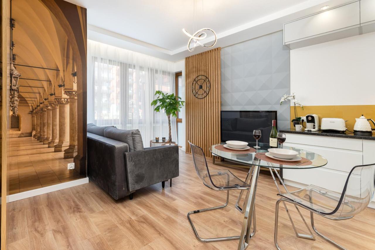 New Apartment, Private Patio Krasków Εξωτερικό φωτογραφία